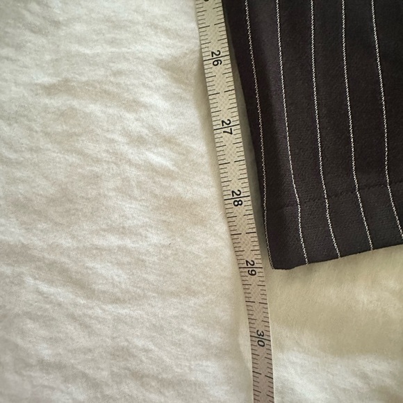 Lioness La Mesa Pant in black pinstripe  -SZ Large NWOT - Picture 11 of 13